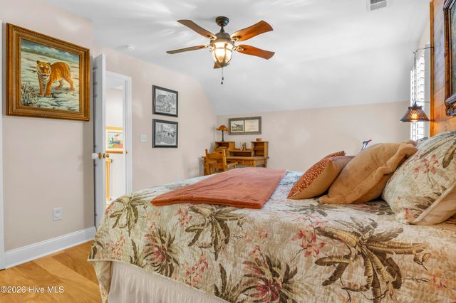 204 NE 60th Street, Oak Island, NC 28465