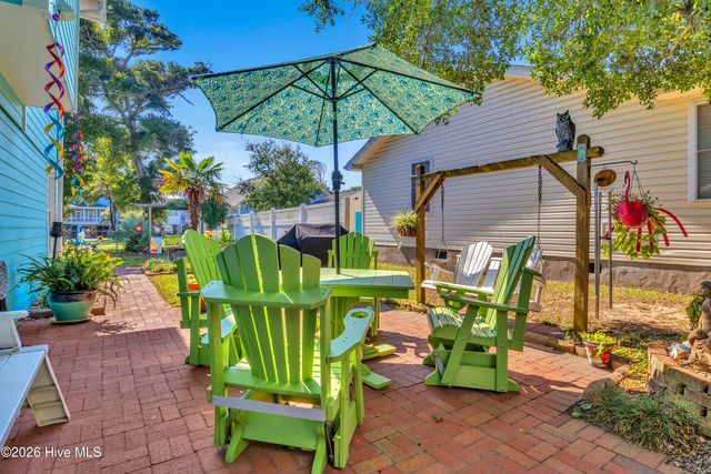 204 NE 60th Street, Oak Island, NC 28465