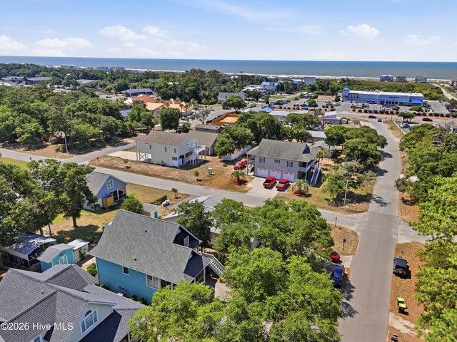 204 NE 60th Street, Oak Island, NC 28465