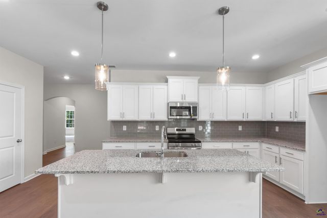 1046 Sun Valley Court C59, Macon, GA 31211