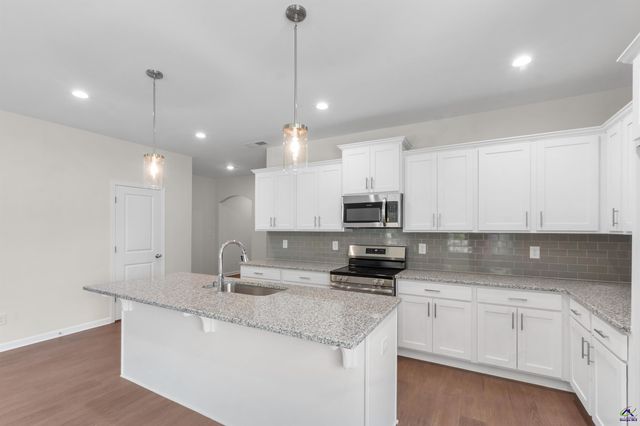1046 Sun Valley Court C59, Macon, GA 31211
