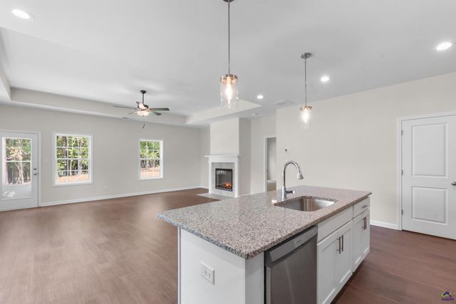 1046 Sun Valley Court C59, Macon, GA 31211