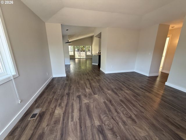 16628 Sw JORDAN Way, Portland, OR 97224