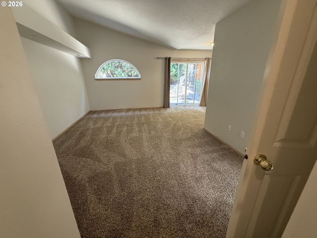 16628 Sw JORDAN Way, Portland, OR 97224