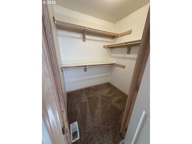 16628 Sw JORDAN Way, Portland, OR 97224