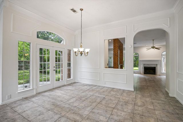 30 Skyland Place, The Woodlands, TX 77381