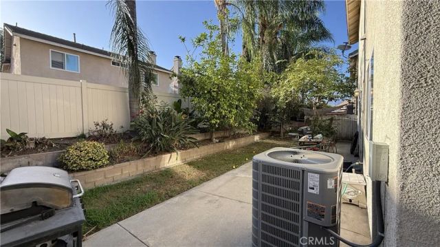 349 Settlers Rd, Upland, CA 91786