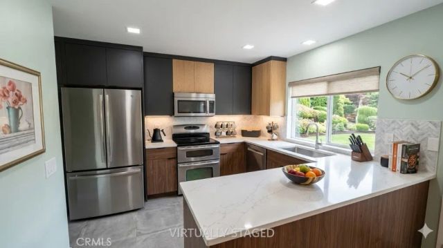 349 Settlers Rd, Upland, CA 91786