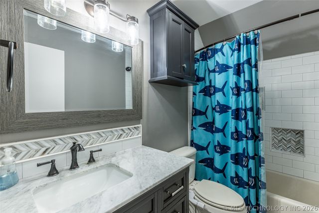 416 Timbercrest Road, Catoosa, OK 74015