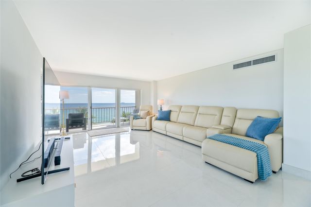 1021 HILLSBORO MILE 308, Hillsboro Beach, FL 33062