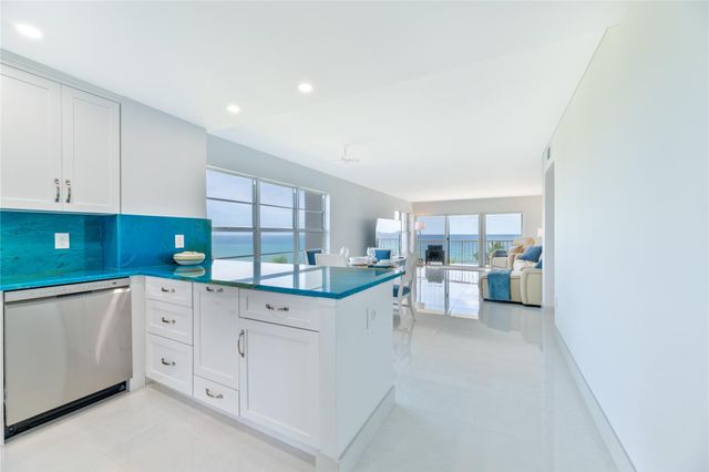 1021 HILLSBORO MILE 308, Hillsboro Beach, FL 33062