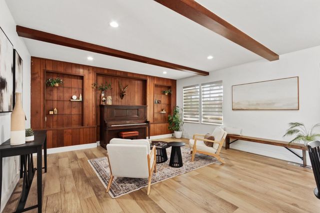 9105 Sunset Ave, Fair Oaks, CA 95628