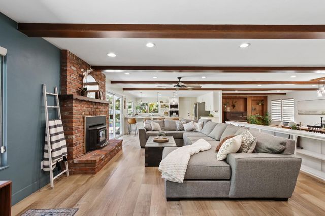 9105 Sunset Ave, Fair Oaks, CA 95628