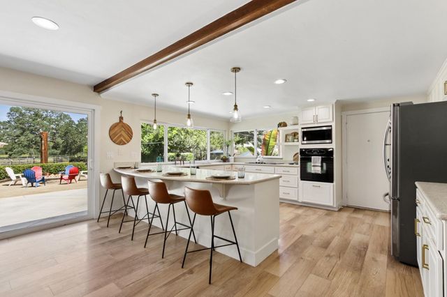 9105 Sunset Ave, Fair Oaks, CA 95628