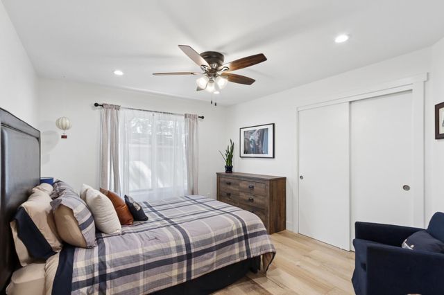 9105 Sunset Ave, Fair Oaks, CA 95628