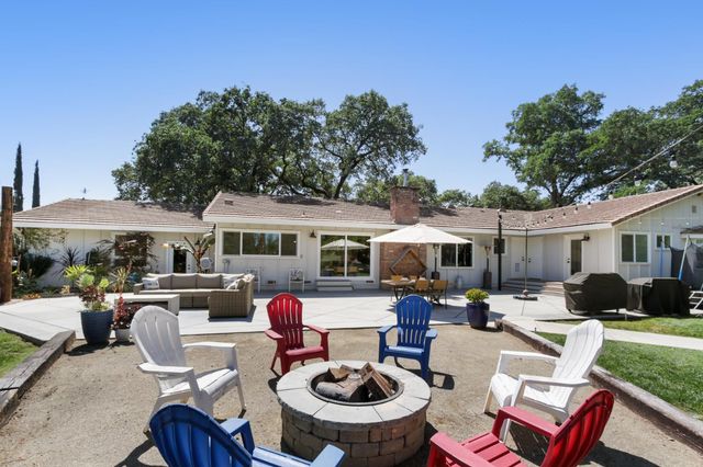 9105 Sunset Ave, Fair Oaks, CA 95628