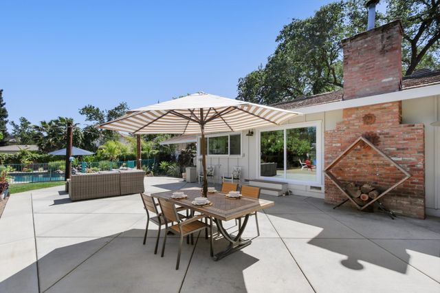 9105 Sunset Ave, Fair Oaks, CA 95628