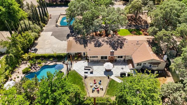 9105 Sunset Ave, Fair Oaks, CA 95628