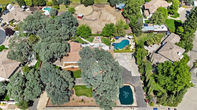 9105 Sunset Ave, Fair Oaks, CA 95628