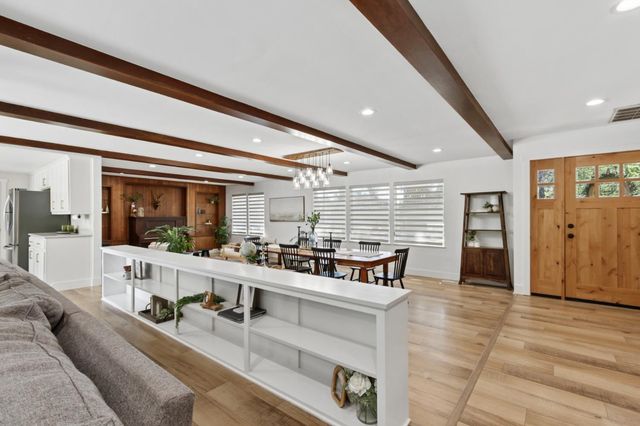 9105 Sunset Ave, Fair Oaks, CA 95628