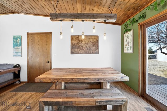 875 Nixon Gulch Road, Manhattan, MT 59741