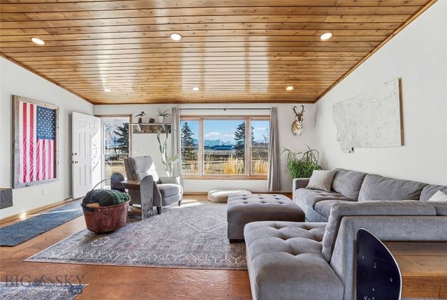 875 Nixon Gulch Road, Manhattan, MT 59741