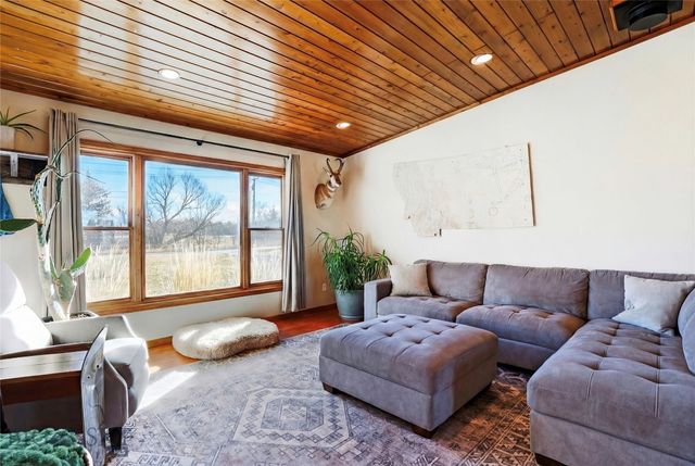 875 Nixon Gulch Road, Manhattan, MT 59741