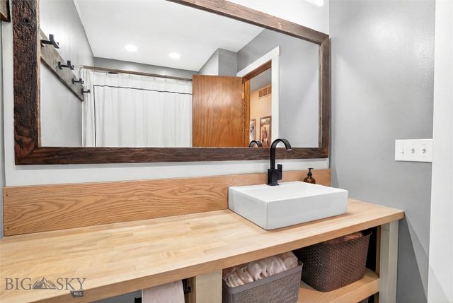 875 Nixon Gulch Road, Manhattan, MT 59741