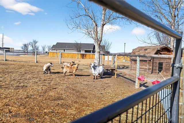 875 Nixon Gulch Road, Manhattan, MT 59741