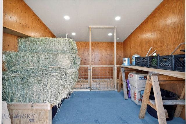 875 Nixon Gulch Road, Manhattan, MT 59741