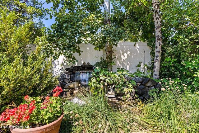1029 E Shadow Wood LN, Coeur D'alene, ID 83815