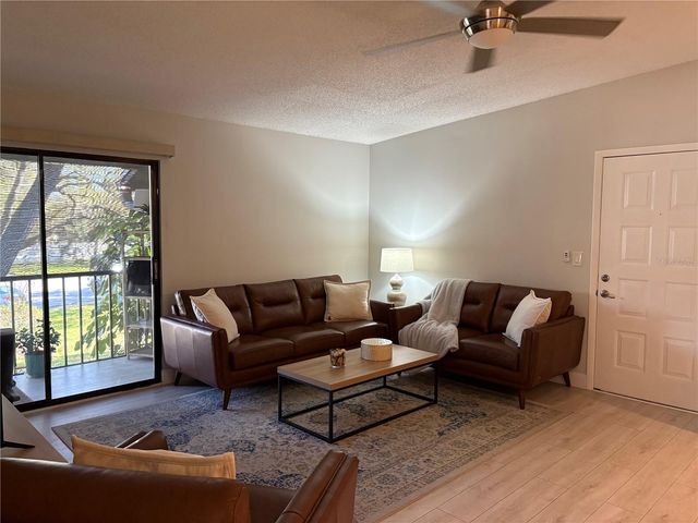 3241 FOX CHASE CIRCLE N 204, Palm Harbor, FL 34683