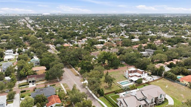 40TH AVENUE N, St Petersburg, FL 33703