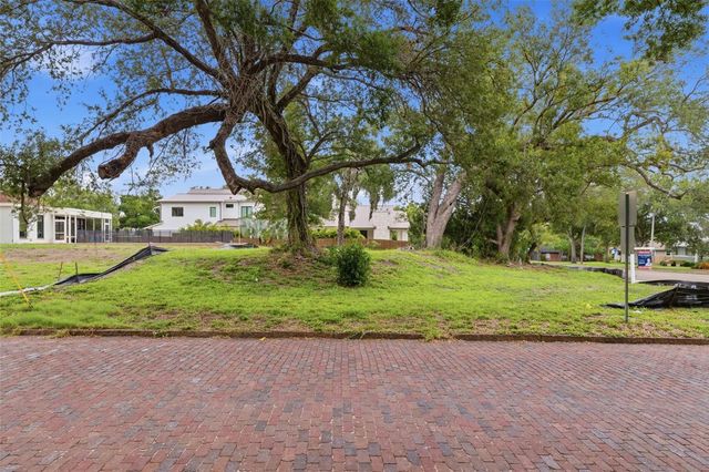 40TH AVENUE N, St Petersburg, FL 33703