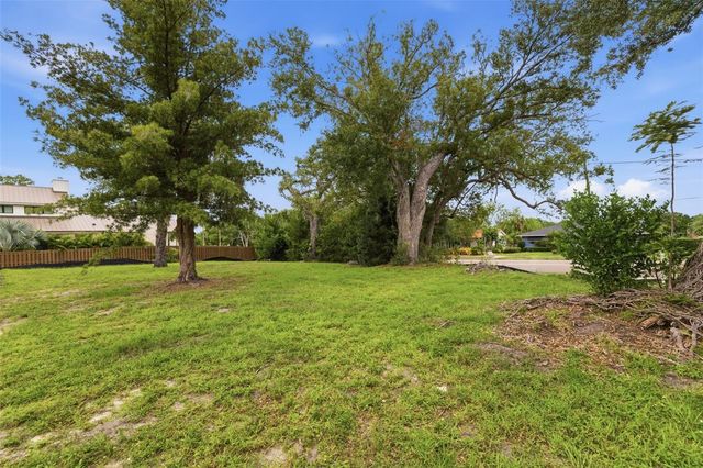 40TH AVENUE N, St Petersburg, FL 33703