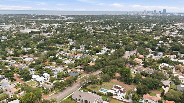 40TH AVENUE N, St Petersburg, FL 33703