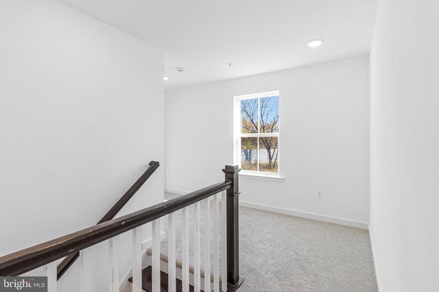 5728 HOWARD DR, Glen Burnie, MD 21061
