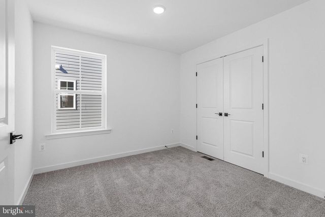 5728 HOWARD DR, Glen Burnie, MD 21061