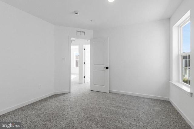 5728 HOWARD DR, Glen Burnie, MD 21061