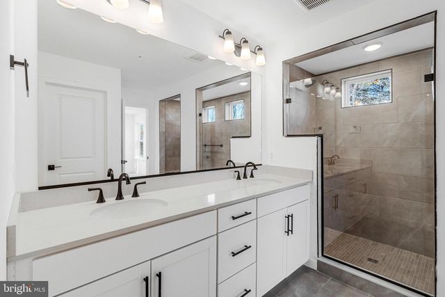 5728 HOWARD DR, Glen Burnie, MD 21061