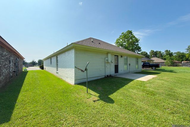 802 Rue Michelle, Baker, LA 70714