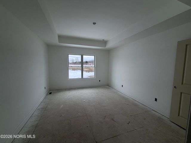 5040 Easton Drive, Oregon, OH 43616