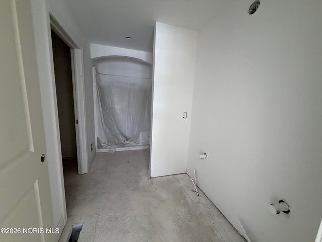 5040 Easton Drive, Oregon, OH 43616