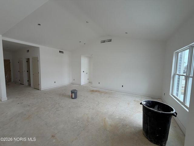 5040 Easton Drive, Oregon, OH 43616