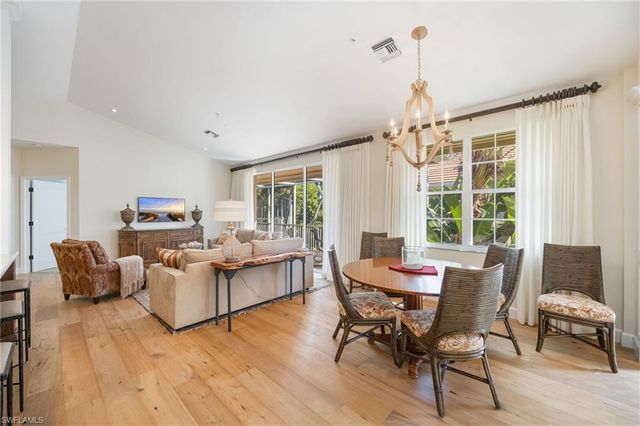 611 10th AVE S B2, Naples, FL 34102