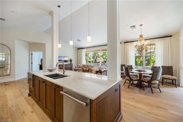 611 10th AVE S B2, Naples, FL 34102