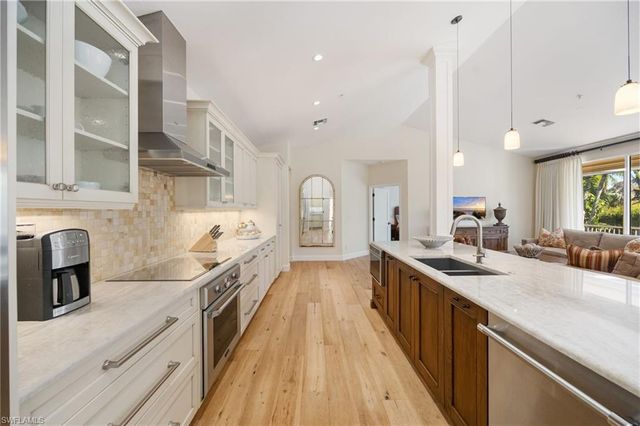 611 10th AVE S B2, Naples, FL 34102