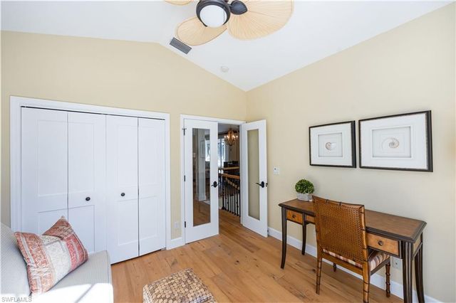 611 10th AVE S B2, Naples, FL 34102