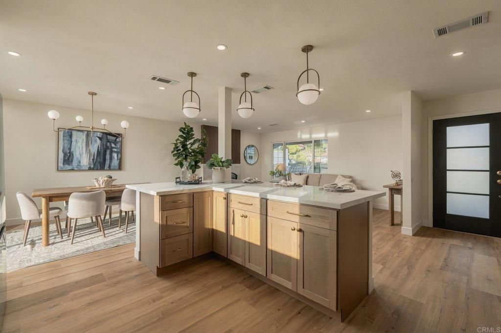 6248 Spruce Lake Avenue, San Diego, CA 92119 — photo 5