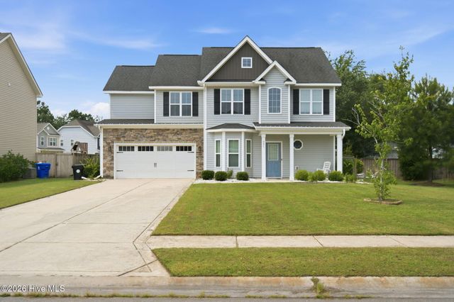 601 Aurora Place, Hampstead, NC 28443